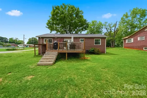 3526 16th Street NE Hickory NC 28601