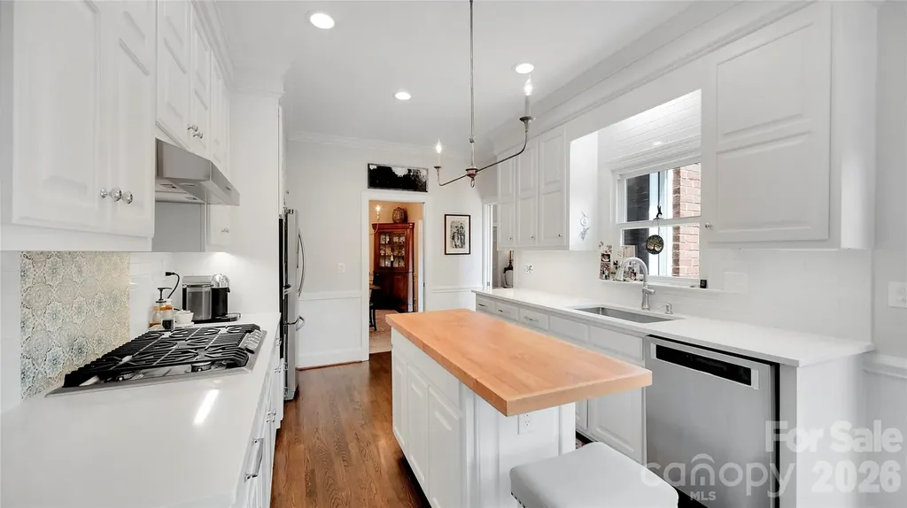 3524 Kylemore Court Charlotte NC 28210
