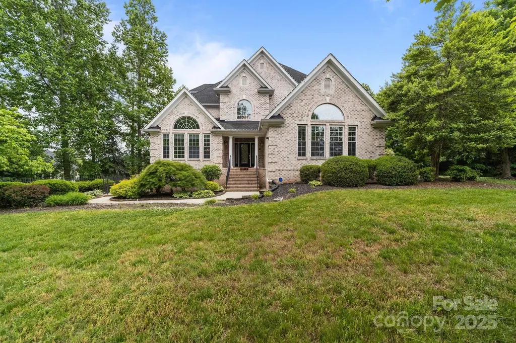 196 Arnold Palmer Drive Advance NC 27006