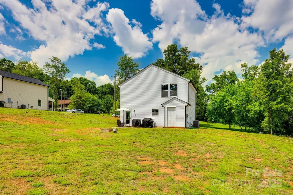 415 Kickapoo Avenue Gastonia NC 28056