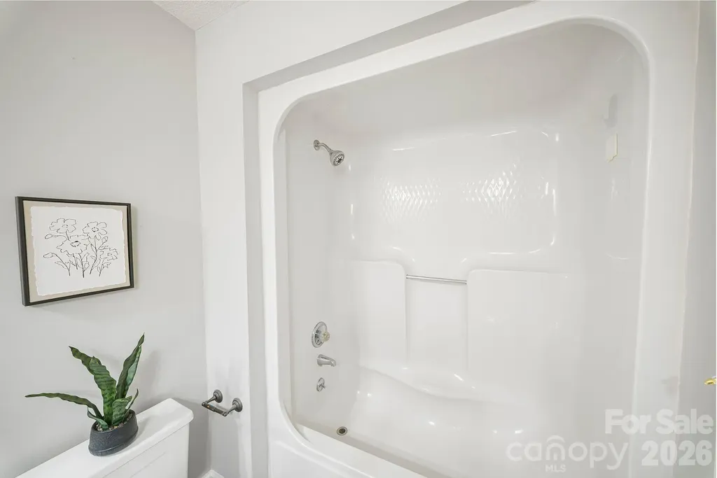 16 Sun Valley Court Alexander NC 28701