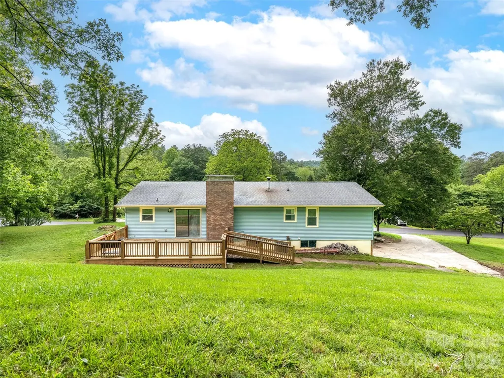16 Sun Valley Court Alexander NC 28701