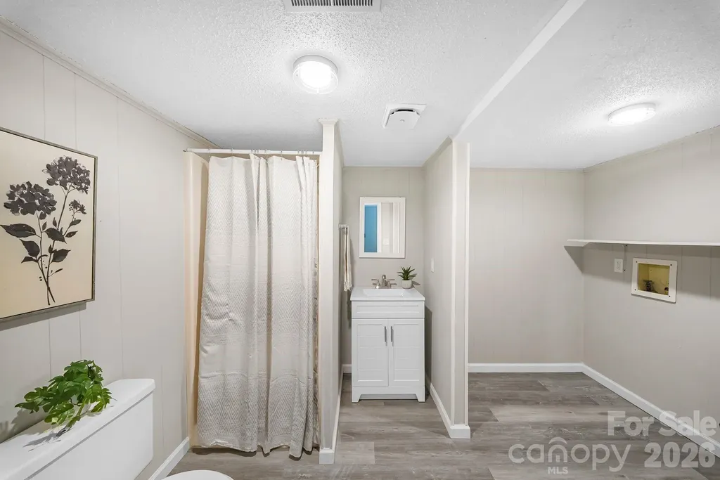 16 Sun Valley Court Alexander NC 28701