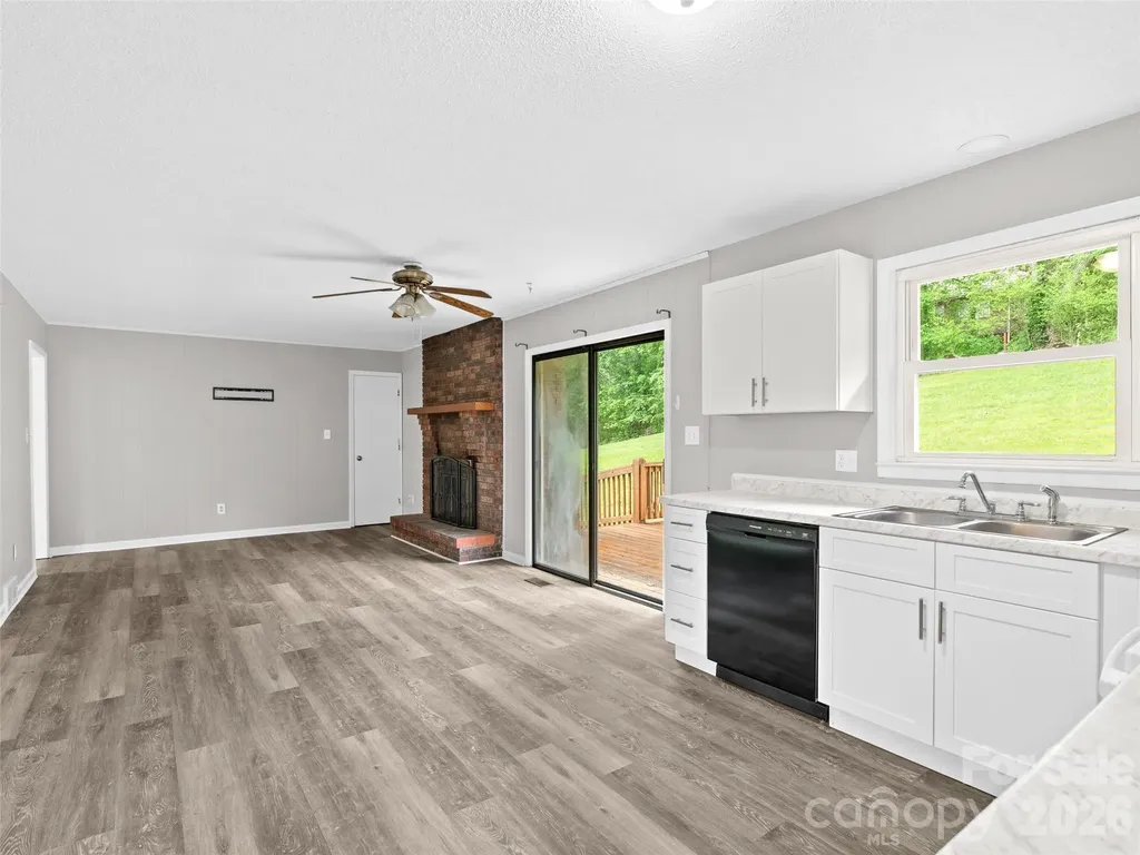 16 Sun Valley Court Alexander NC 28701