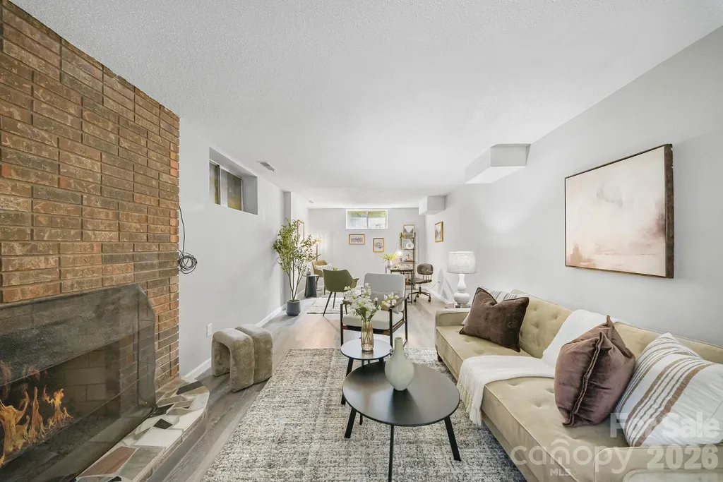 16 Sun Valley Court Alexander NC 28701