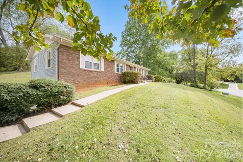 16 Sun Valley Court Alexander NC 28701