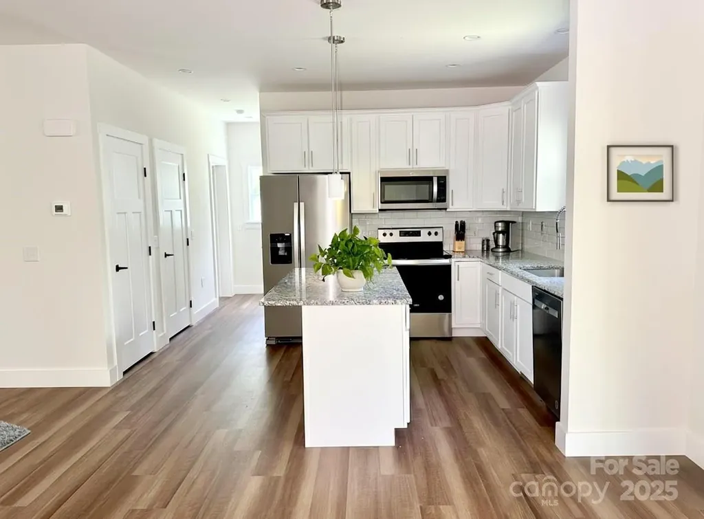 206 Cascade Ridge Road Fairview NC 28730