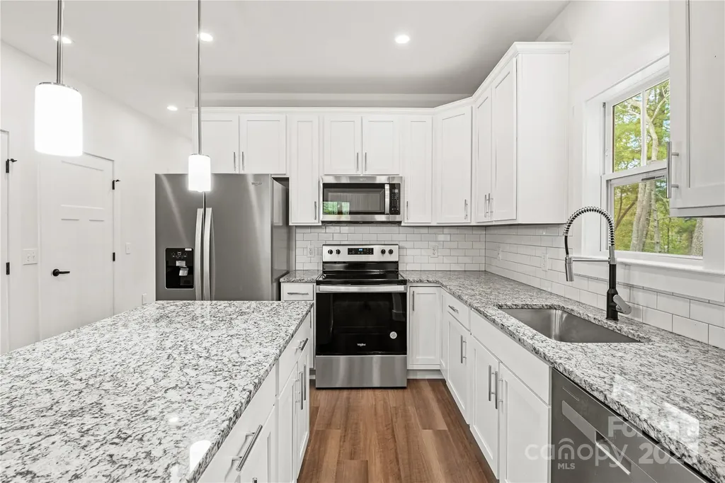 206 Cascade Ridge Road Fairview NC 28730