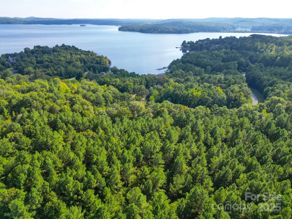 222 Mallard Drive New London NC 28127