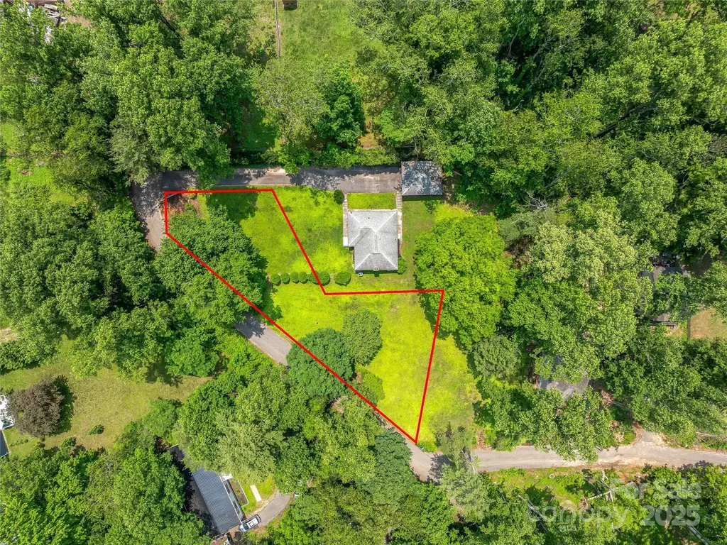 99999 W Skyland Circle Asheville NC 28804