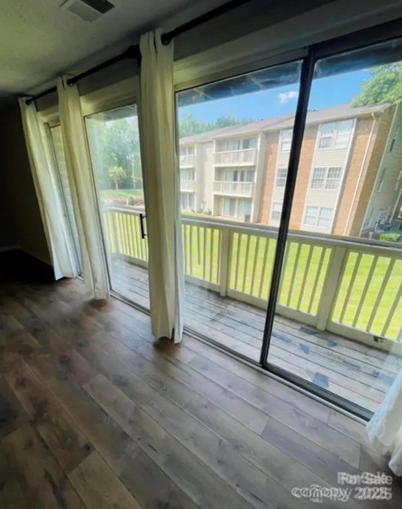 1624 Arlyn Circle Charlotte NC 28213