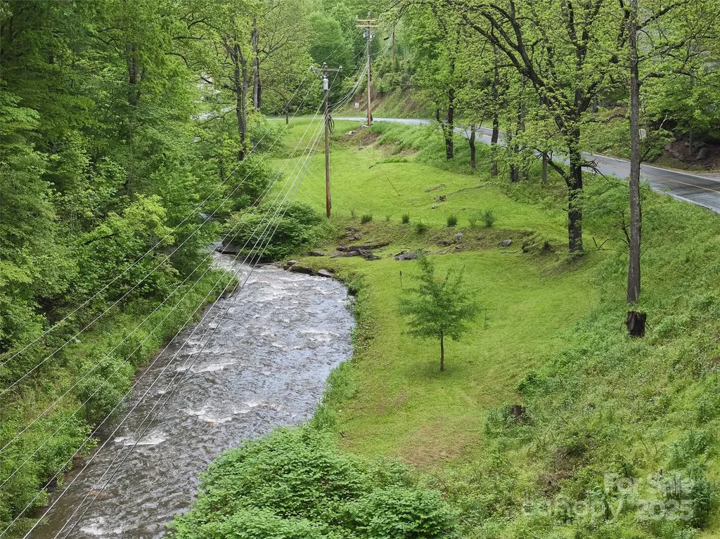 210 Conleys Creek Road Whittier NC 28789