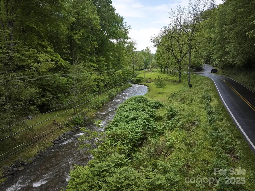 210 Conleys Creek Road Whittier NC 28789