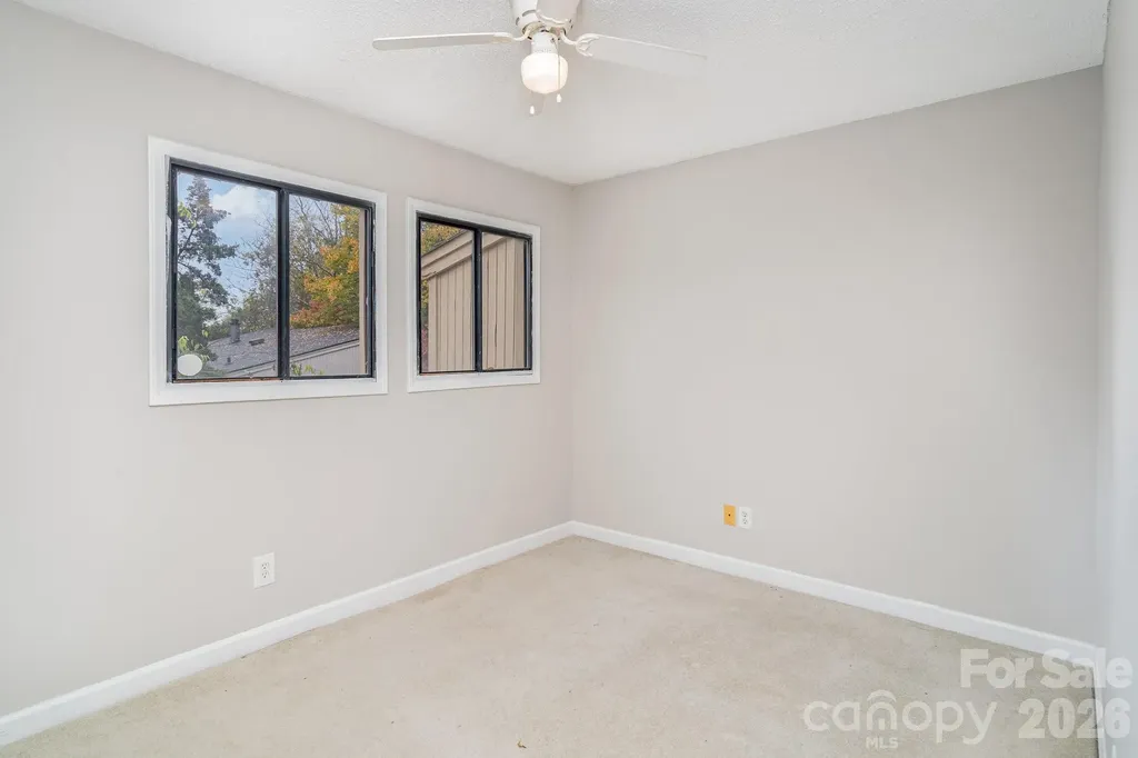 8005 Horse Chestnut Lane Charlotte NC 28277