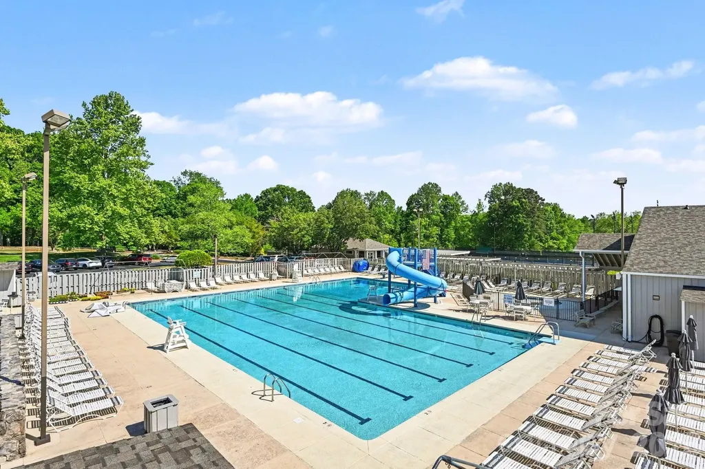 8005 Horse Chestnut Lane Charlotte NC 28277
