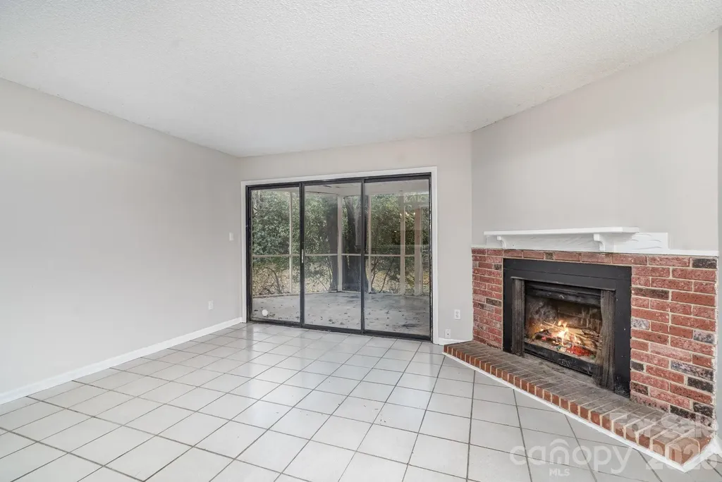 8005 Horse Chestnut Lane Charlotte NC 28277