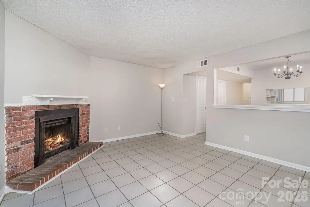 8005 Horse Chestnut Lane Charlotte NC 28277