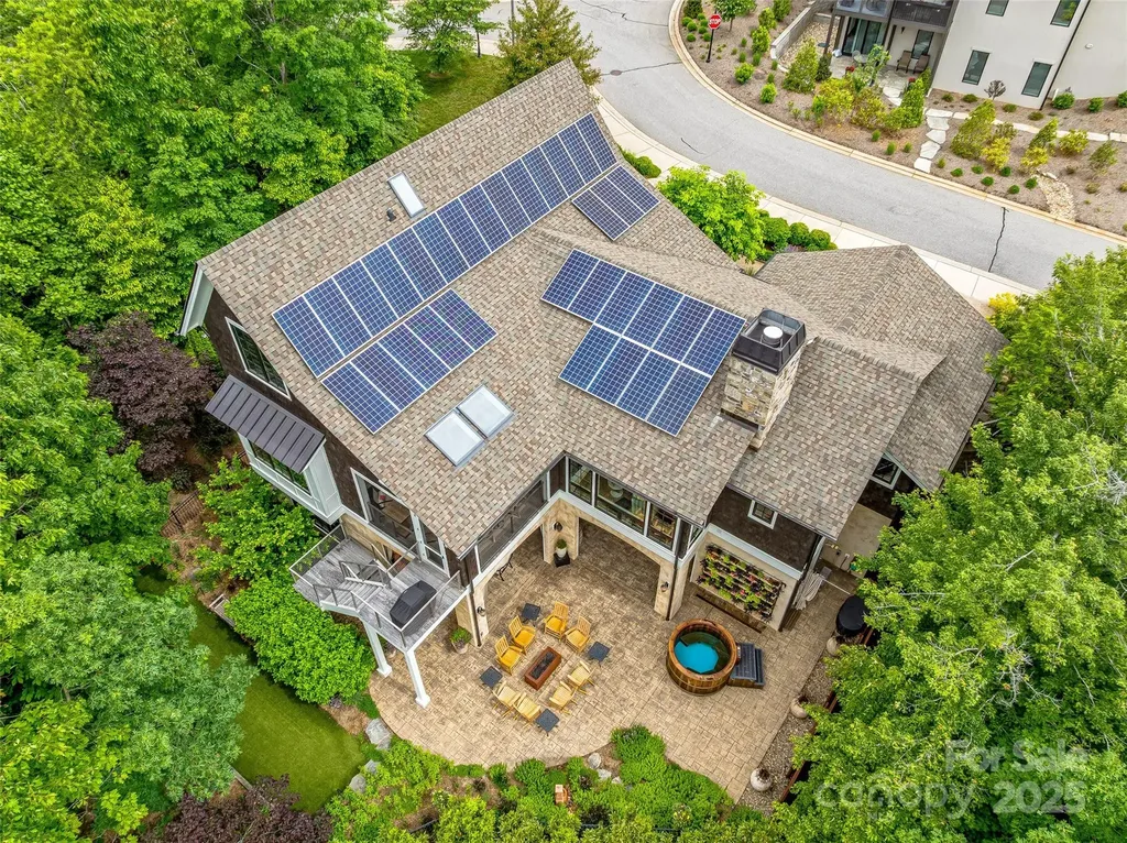 3 Bayonne Trail Asheville NC 28804