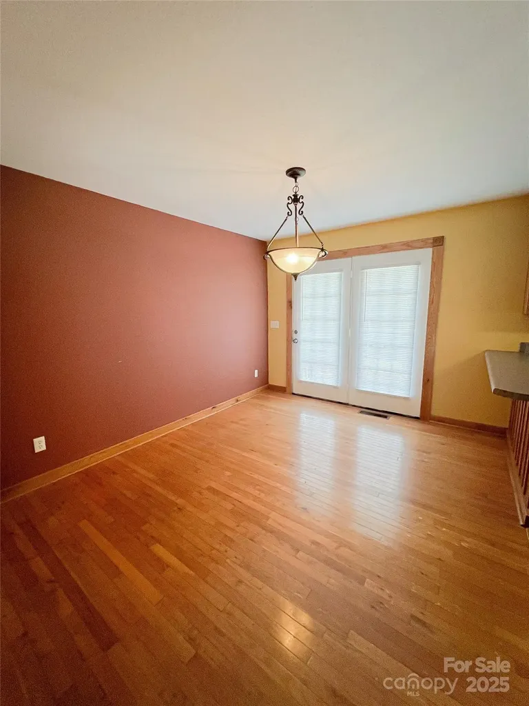 660 Halltown Road Spruce Pine NC 28777