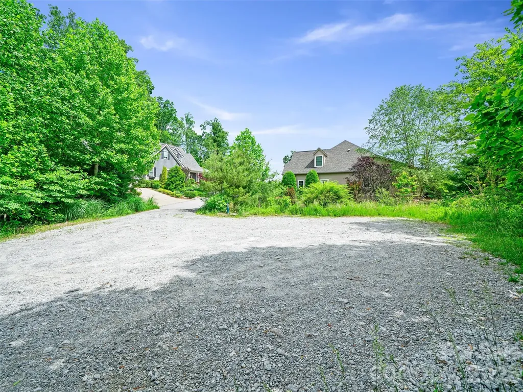 99999 Millbrae Loop Hendersonville NC 28791