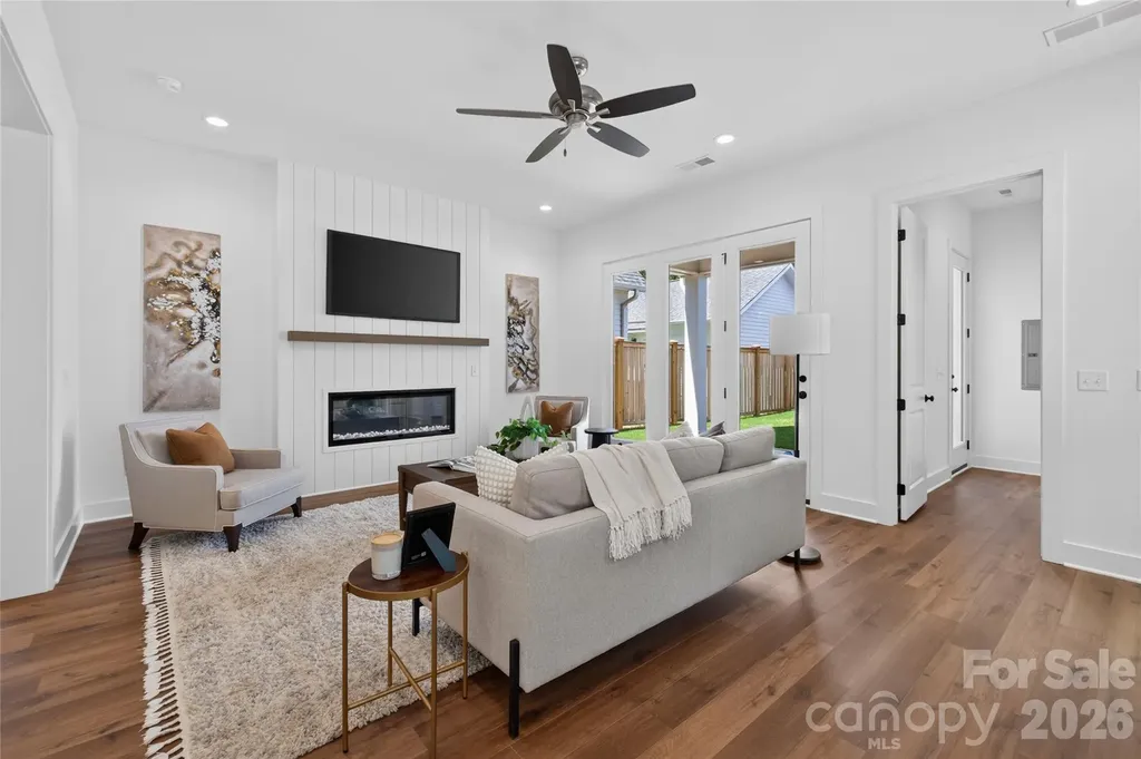 9109 Maybry Park Street Charlotte NC 28212