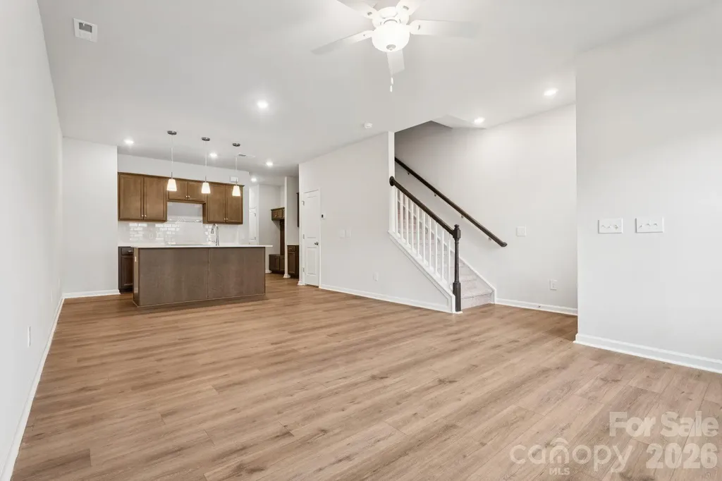 4750 Lakeview Road Charlotte NC 28216