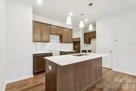 4750 Lakeview Road Charlotte NC 28216