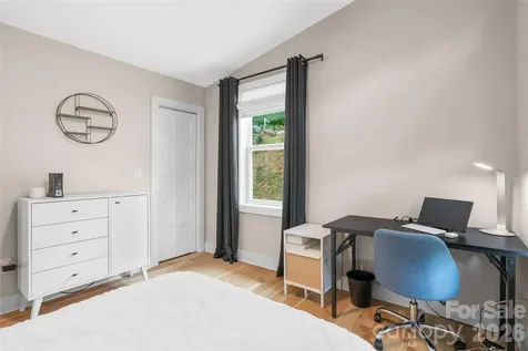 109 Thurland Avenue Asheville NC 28803