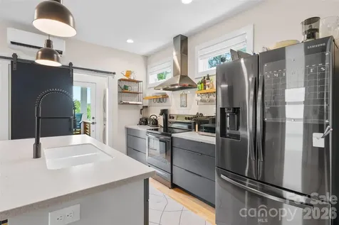 109 Thurland Avenue Asheville NC 28803