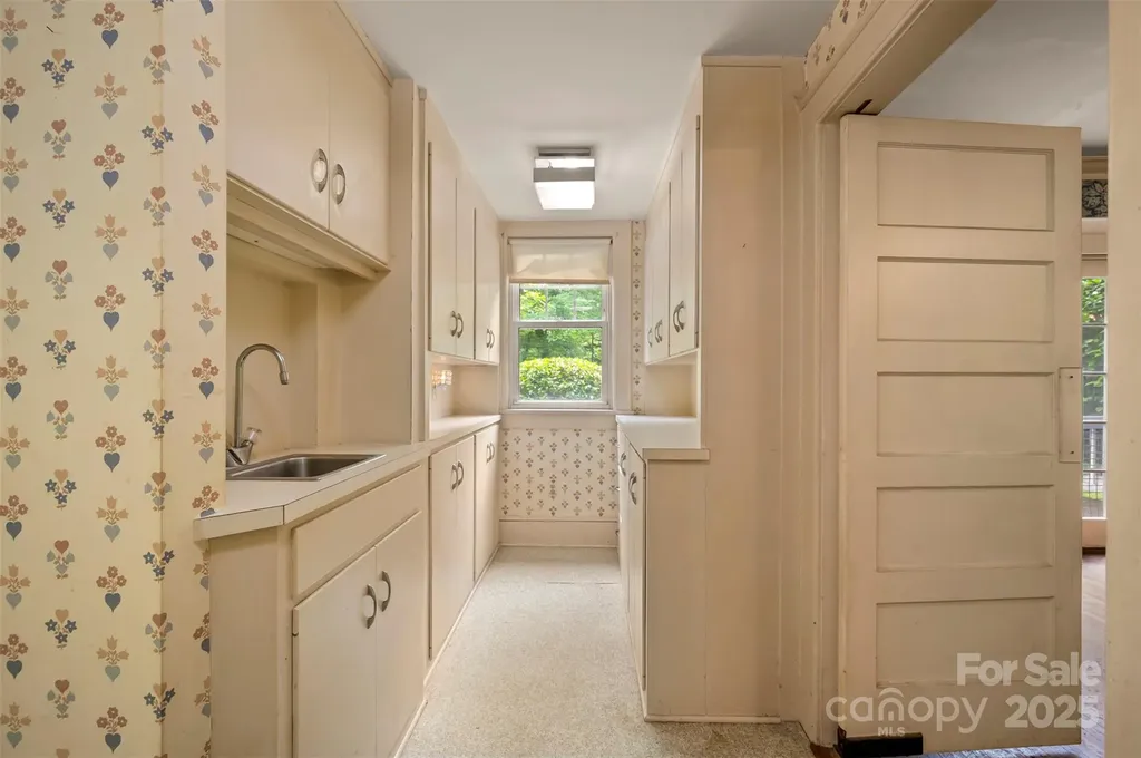 93 Villa Barbara Lane Tryon NC 28782