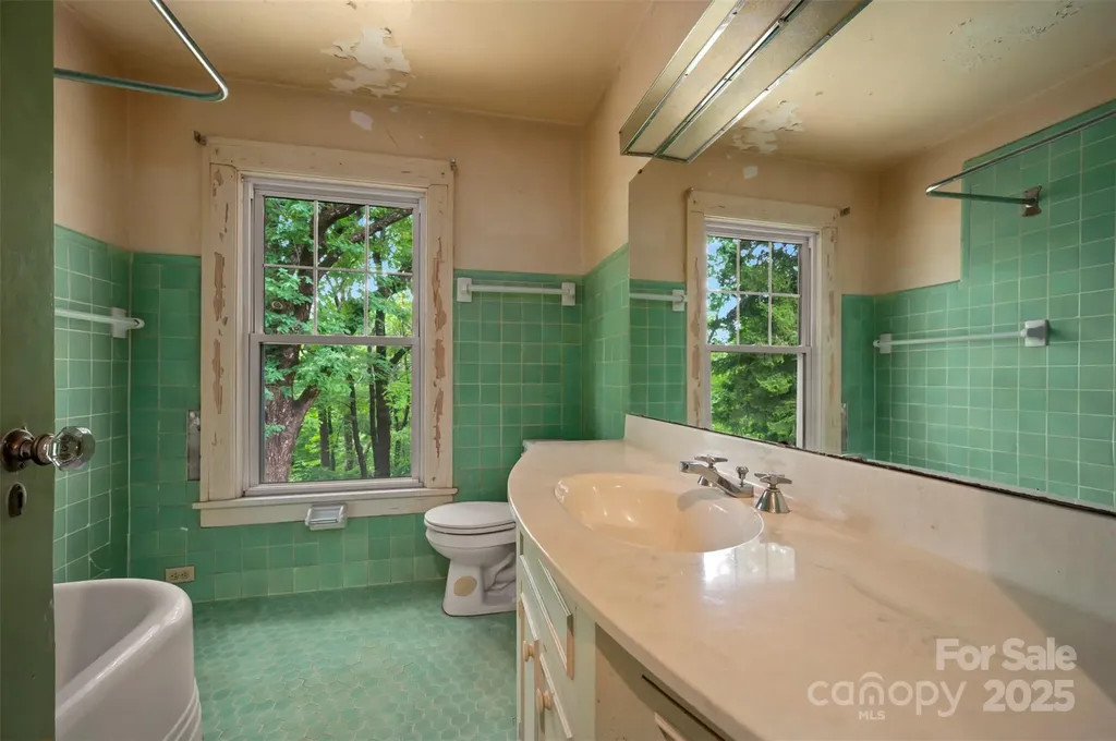 93 Villa Barbara Lane Tryon NC 28782