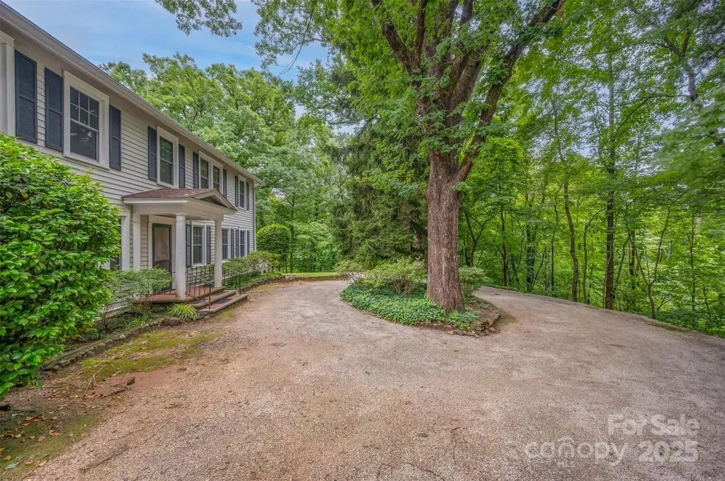 93 Villa Barbara Lane Tryon NC 28782