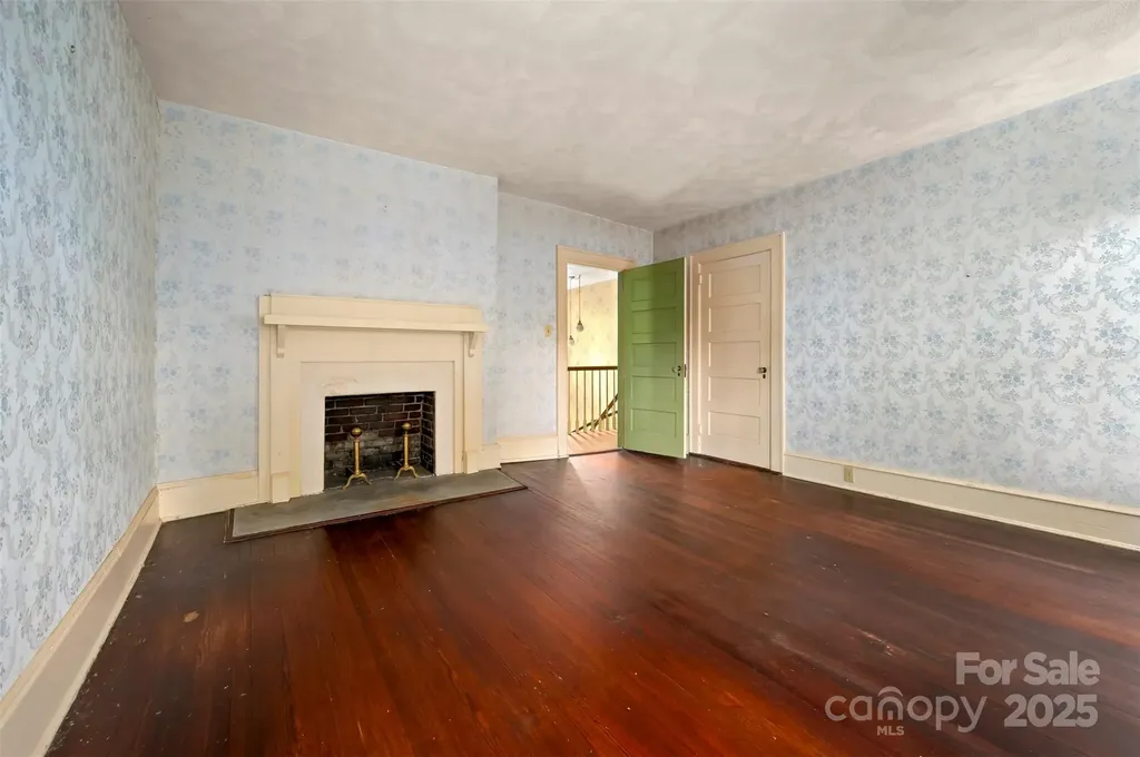 93 Villa Barbara Lane Tryon NC 28782