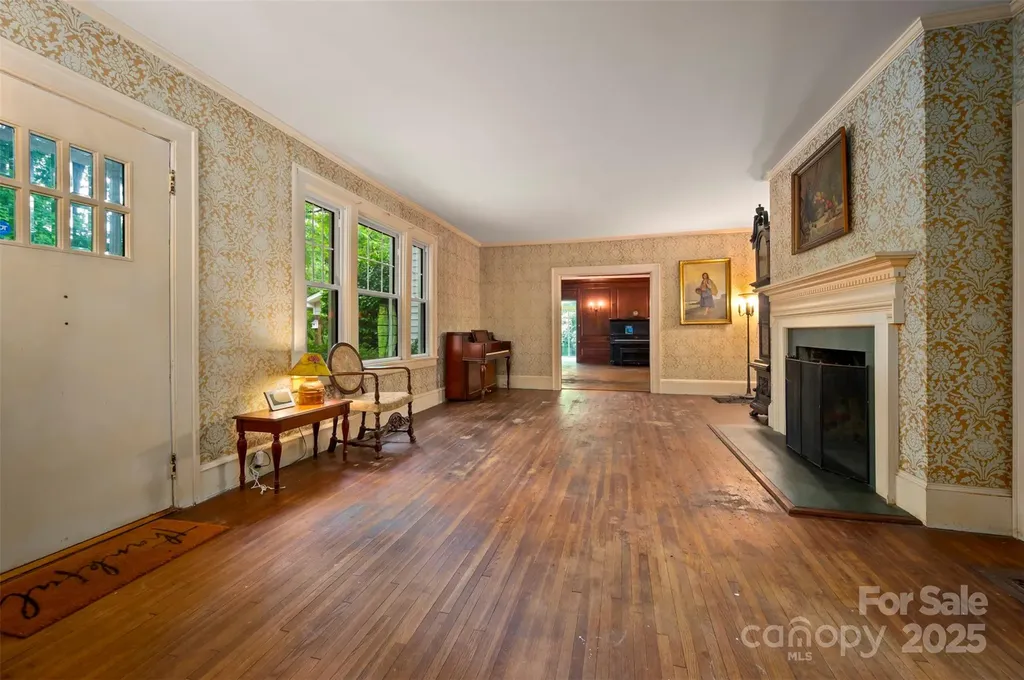 93 Villa Barbara Lane Tryon NC 28782
