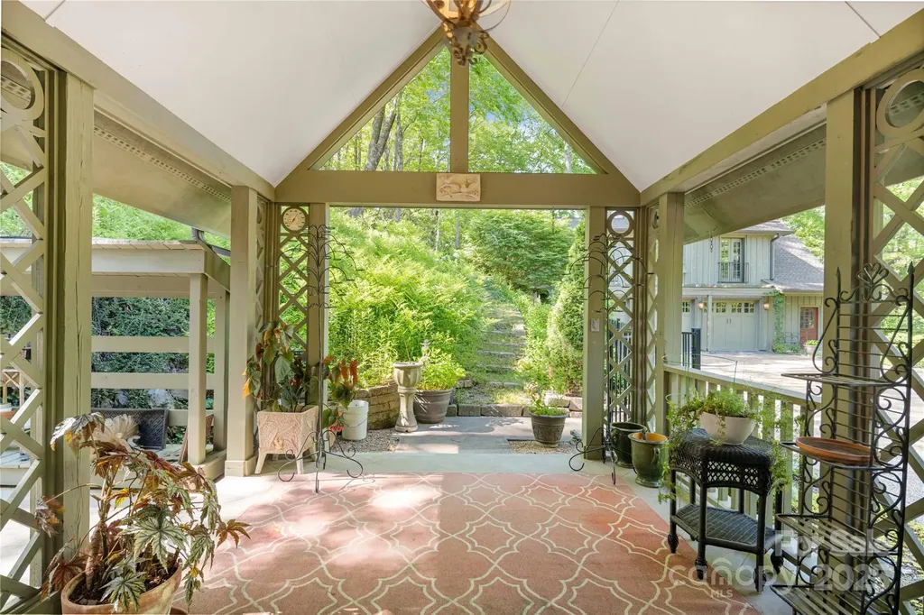 362 Wonderland Trail Blowing Rock NC 28605