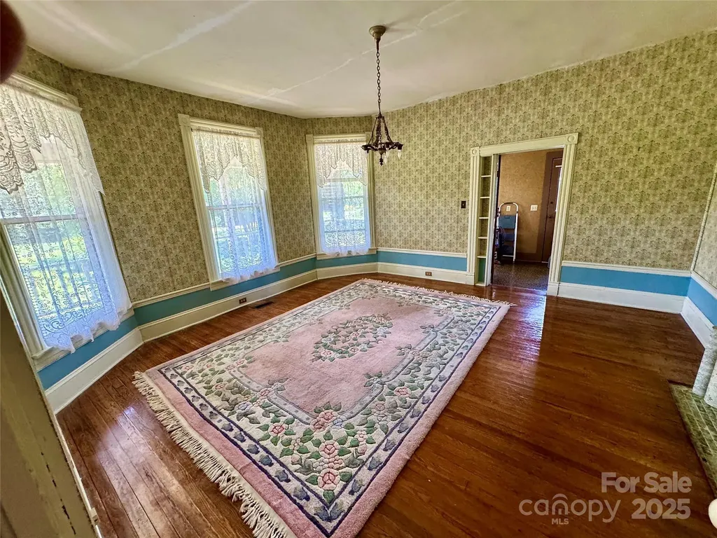 4689 Lakeview Acres Road Valdese NC 28690