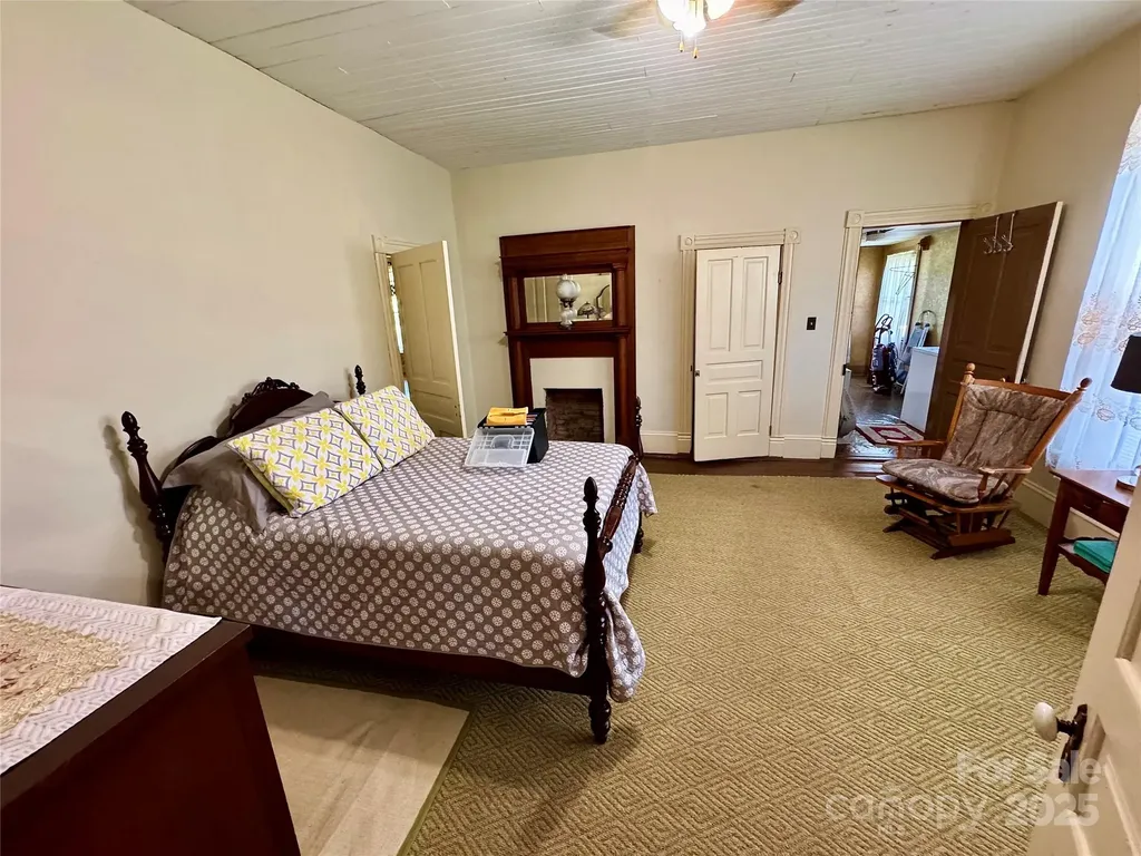 4689 Lakeview Acres Road Valdese NC 28690