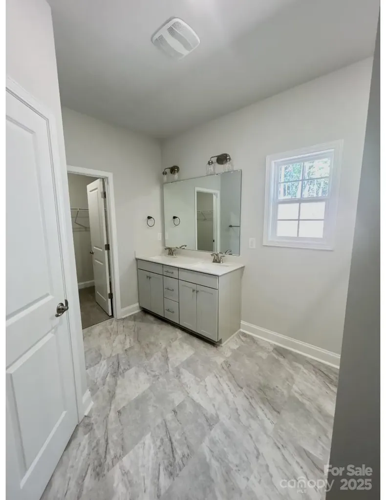 2914 Waterford Lane Albemarle NC 28001