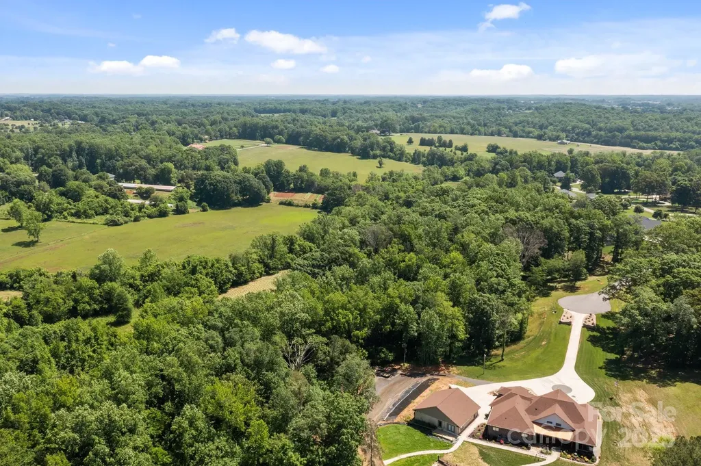 128 Backrush Court Statesville NC 28625