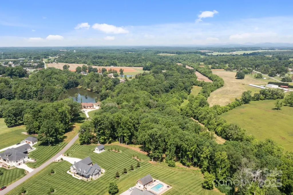 128 Backrush Court Statesville NC 28625