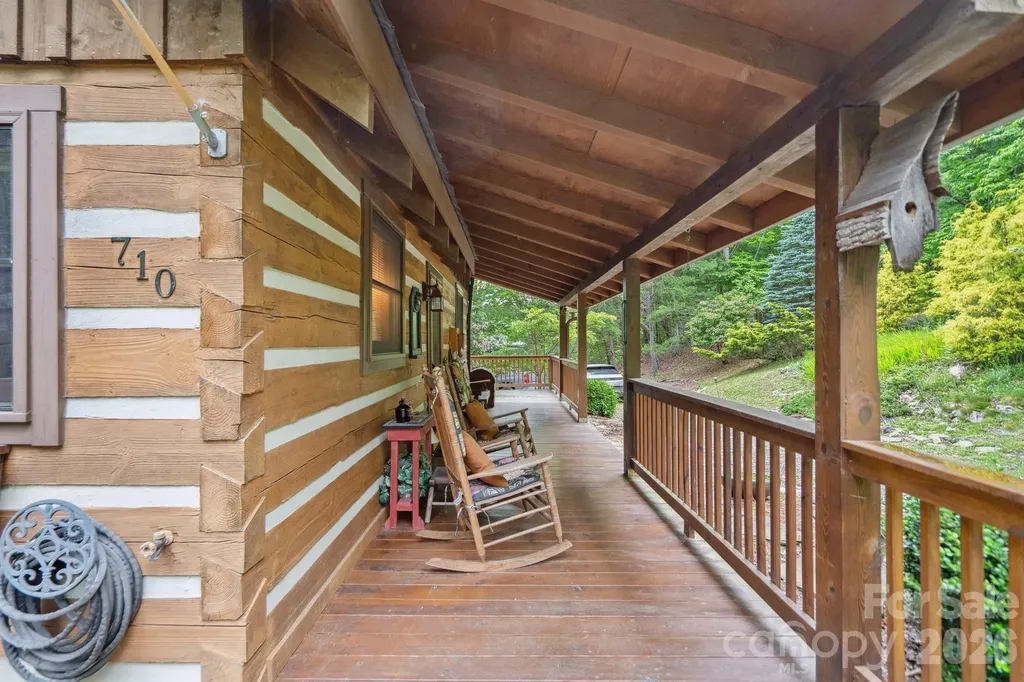 710 River Hills Road Lansing NC 28643