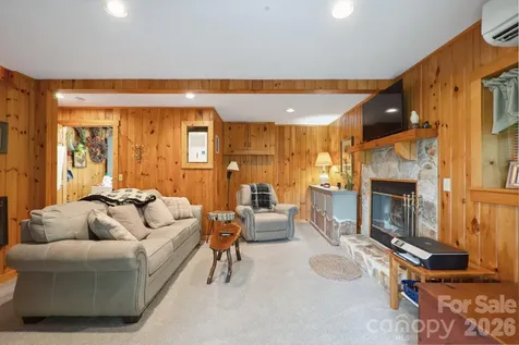 710 River Hills Road Lansing NC 28643