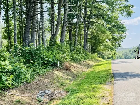 2.07 Acres, 2058 Thoroughbred Way Lenoir NC 28645