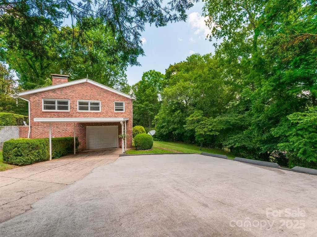 167 Panorama Drive Franklin NC 28734