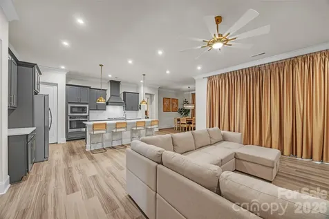 513 Meadow Ridge Drive Belmont NC 28012