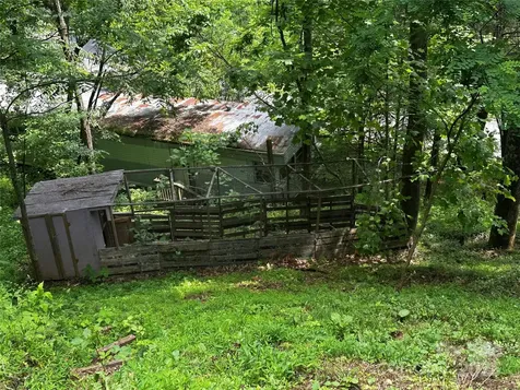 193 Green Cove Road Bakersville NC 28705