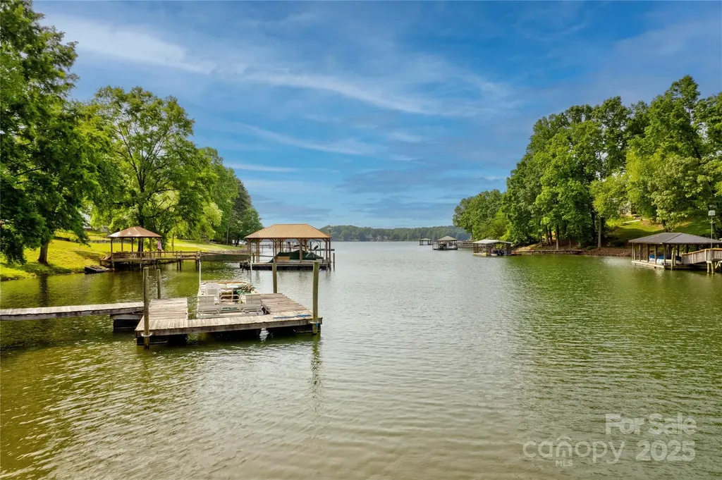669 Kenway Loop Mooresville NC 28117