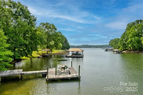 669 Kenway Loop Mooresville NC 28117