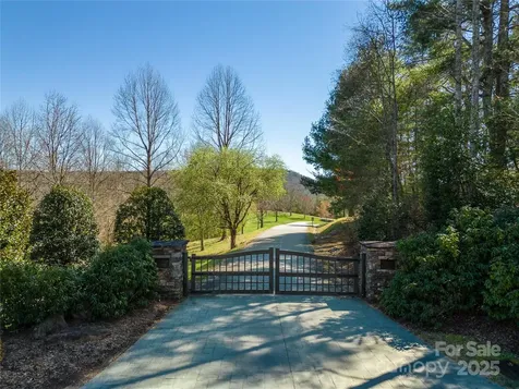 132 Overlook Park Drive Hendersonville NC 28792