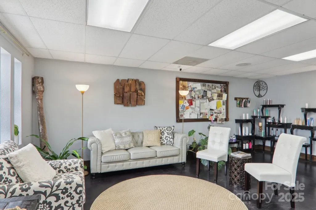 287 N Caldwell Street Brevard NC 28712